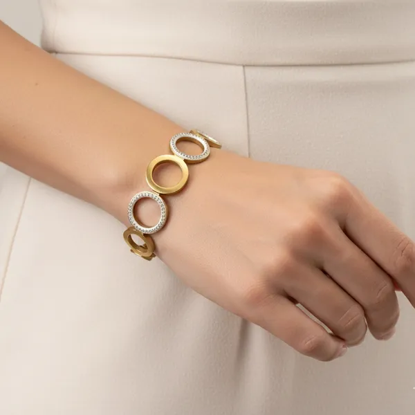 Gold_Lumaire_Multi_Ring_Bracelet_For_Women